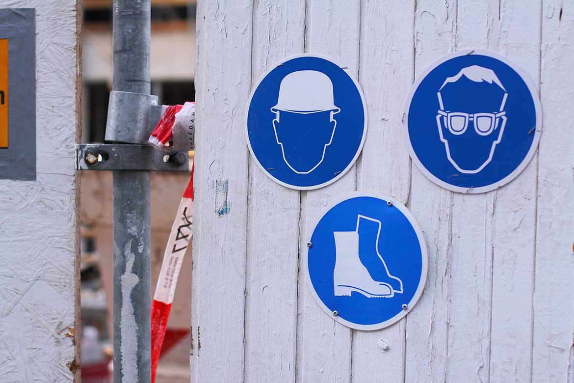 construction site mandatory safety sign